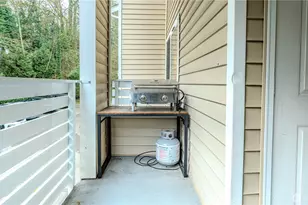 801 Rainier Ave N, Renton, WA 98057 - Photo 13