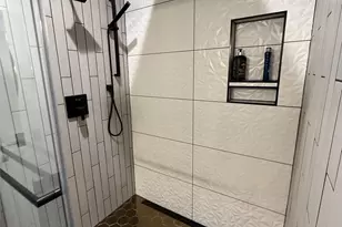 829 S 242nd St, Des Moines, WA 98198 - Photo 7