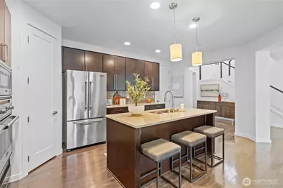 2414 Garden Court N, Renton, WA 98056 - Photo 13