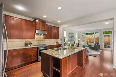 18251 NE 111th St, Redmond, WA 98052 - Photo 9