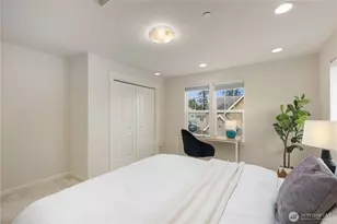 18251 NE 111th St, Redmond, WA 98052 - Photo 17