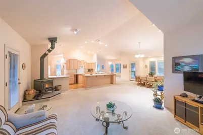 250 Saylor Road, Camano Island, WA 98282 - Photo 9