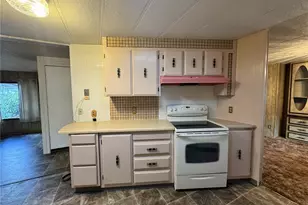 2430 Meadowlark Ln, Kelso, WA 98626 - Photo 13