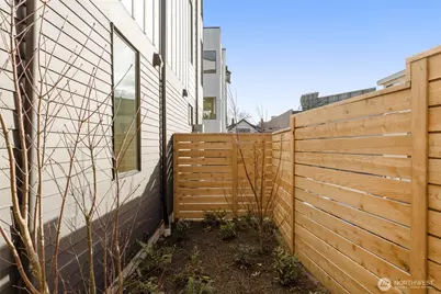 1014 A NE 70th Street, Seattle, WA 98115 - Photo 31