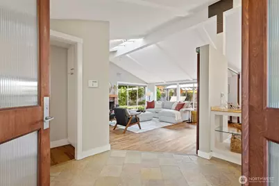 9712 50th Avenue SW, Seattle, WA 98136 - Photo 5