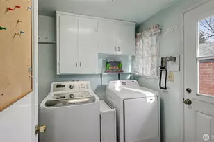 16852 35th Ave S, SeaTac, WA 98188 - Photo 15