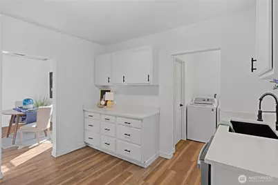 6826 Park Avenue S, Tacoma, WA 98408 - Photo 9