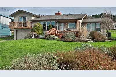 8201 Olympic View Lane, Clinton, WA 98236 - Photo 1