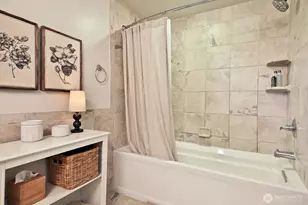 8201 Olympic View Ln, Clinton, WA 98236 - Photo 19