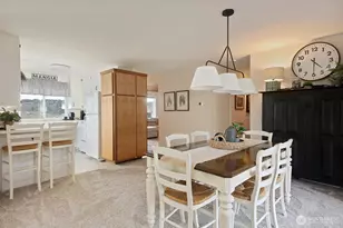 8201 Olympic View Ln, Clinton, WA 98236 - Photo 11