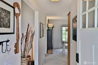 8201 Olympic View Lane, Clinton, WA 98236 - Photo 7