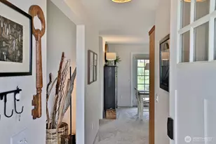 8201 Olympic View Ln, Clinton, WA 98236 - Photo 7