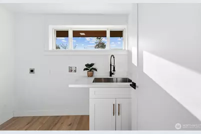 8817 S Alaska, Tacoma, WA 98444 - Photo 39