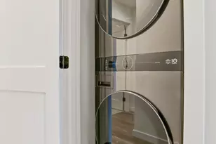 9020 13th Ave NW, Seattle, WA 98117 - Photo 33