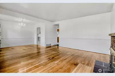 17028 Larch Way, Lynnwood, WA 98037 - Photo 5