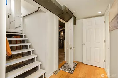 8240 17th Avenue NE, Seattle, WA 98115 - Photo 21