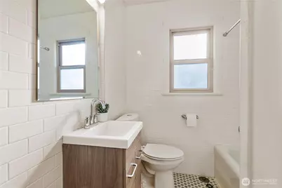 8240 17th Avenue NE, Seattle, WA 98115 - Photo 15