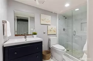 8240 17th Ave NE, Seattle, WA 98115 - Photo 19