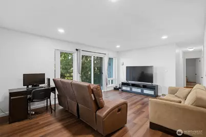 10457 Des Moines Memorial Drive S #307, Seattle, WA 98168 - Photo 13