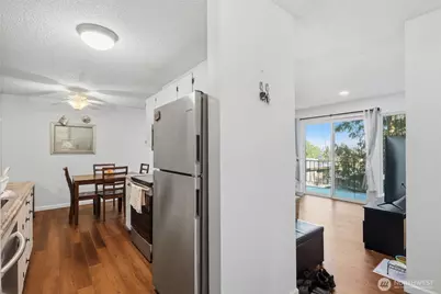 10457 Des Moines Memorial Drive S #307, Seattle, WA 98168 - Photo 5