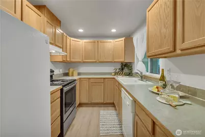 10410 206th Avenue E, Bonney Lake, WA 98391 - Photo 13