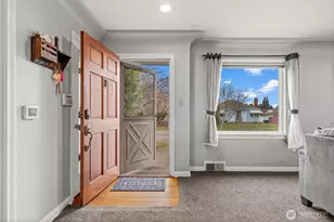 220 S 61st St, Tacoma, WA 98408 - Photo 3