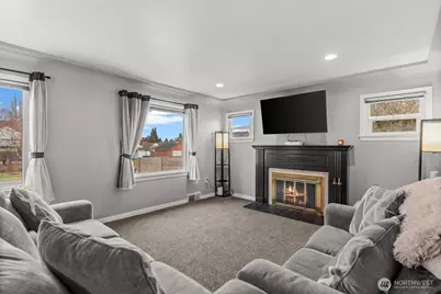 220 S 61st Street, Tacoma, WA 98408 - Photo 5