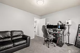 220 S 61st St, Tacoma, WA 98408 - Photo 11