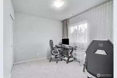 2037 81st Avenue E, Edgewood, WA 98371 - Photo 19