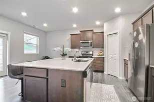 2037 81st Ave E, Edgewood, WA 98371 - Photo 7