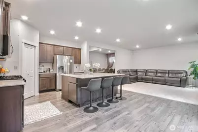 2037 81st Avenue E, Edgewood, WA 98371 - Photo 11