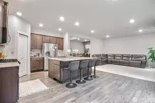 2037 81st Ave E, Edgewood, WA 98371 - Photo 11