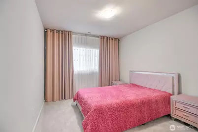 2037 81st Avenue E, Edgewood, WA 98371 - Photo 17