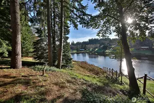 1015 Honeymoon Lake Dr, Greenbank, WA 98253 - Photo 5