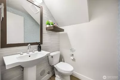 2220 Franklin Avenue E #C, Seattle, WA 98102 - Photo 15