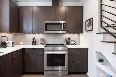 2220 Franklin Avenue E #C, Seattle, WA 98102 - Photo 11