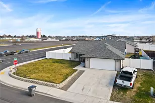 925 S 11th Ave, Othello, WA 99344 - Photo 1