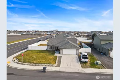 925 S 11th Avenue, Othello, WA 99344 - Photo 5