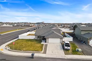 925 S 11th Ave, Othello, WA 99344 - Photo 5