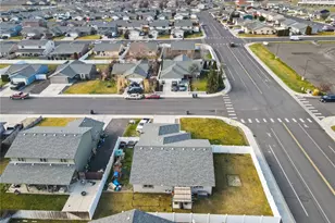 925 S 11th Ave, Othello, WA 99344 - Photo 7