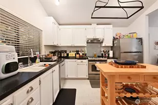 1614 NE 199th Ct, Shoreline, WA 98155 - Photo 7