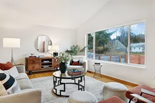 17035 12th Ave NE, Shoreline, WA 98155 - Photo 3