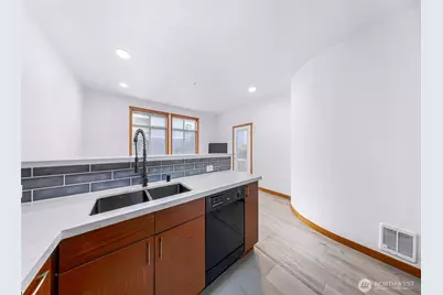 910 Gladstone Street #108, Bellingham, WA 98229 - Photo 13