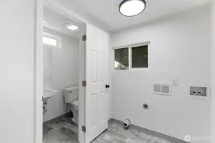 310 Cypress St, Longview, WA 98632 - Photo 13