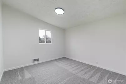 310 Cypress Street, Longview, WA 98632 - Photo 17