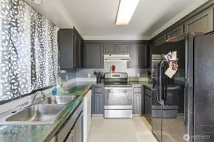 2208 S Lincoln St, Port Angeles, WA 98362 - Photo 7