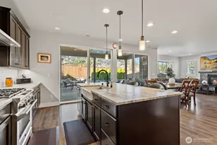 22752 SE 265th Pl, Maple Valley, WA 98038 - Photo 7