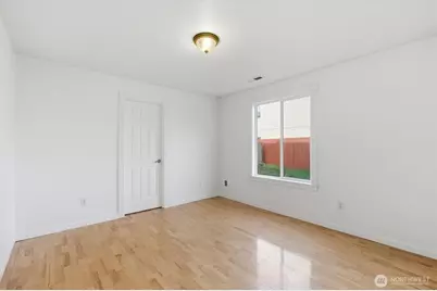 139 E 92nd Street, Tacoma, WA 98445 - Photo 29