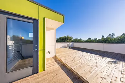 2035 NW 65th Street, Seattle, WA 98117 - Photo 3