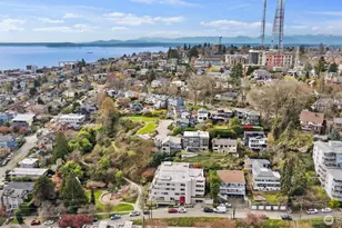 1231 5th Ave N, Seattle, WA 98109 - Photo 31